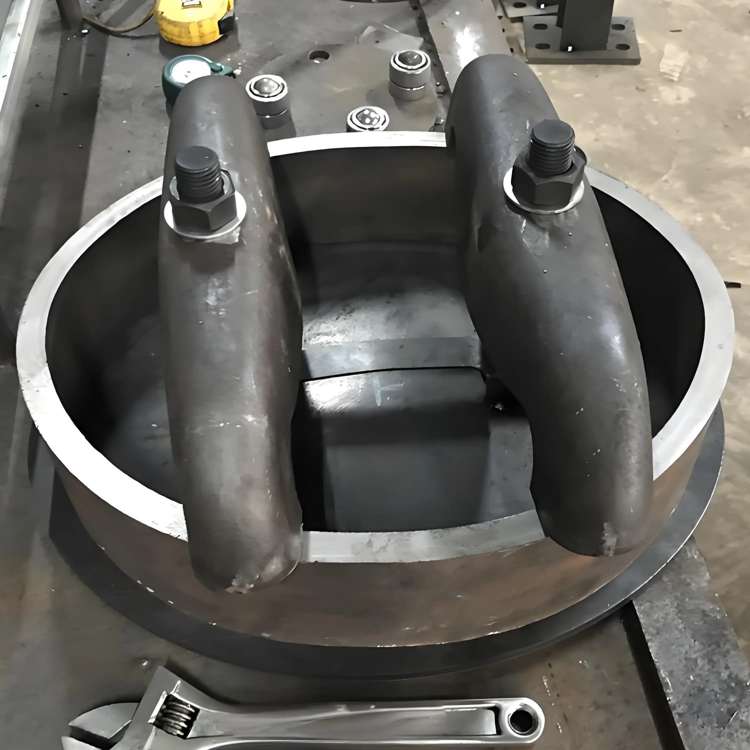 Boiler Accessories Stainless Steel Manhole Corrosion-Resistant 300 * 400 Atmospheric Pressure Quick Opening Manhole Oval Handhole Cover