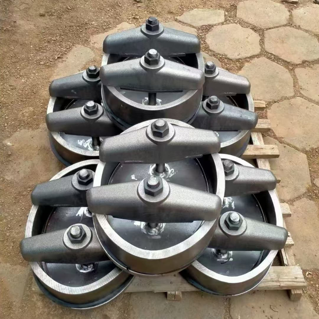 Boiler Accessories Stainless Steel Manhole Corrosion-Resistant 300 * 400 Atmospheric Pressure Quick Opening Manhole Oval Handhole Cover
